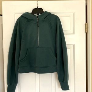 Lululemon Scuba oversized half-zip hoodie in forest green. Short